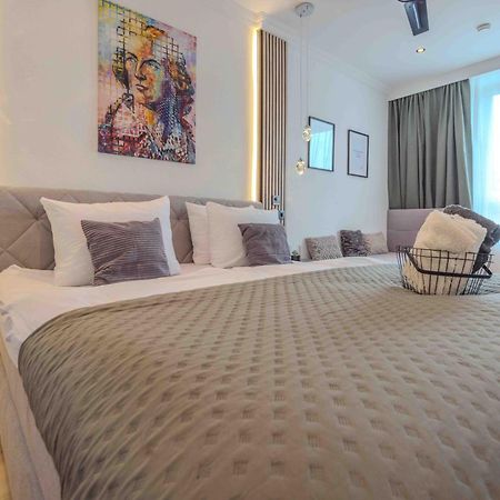 Schillerapartment Hof, Kueche, 24H Digital-Checkin, Parkplatz, Wlan250Mbit Hof  Zewnętrze zdjęcie