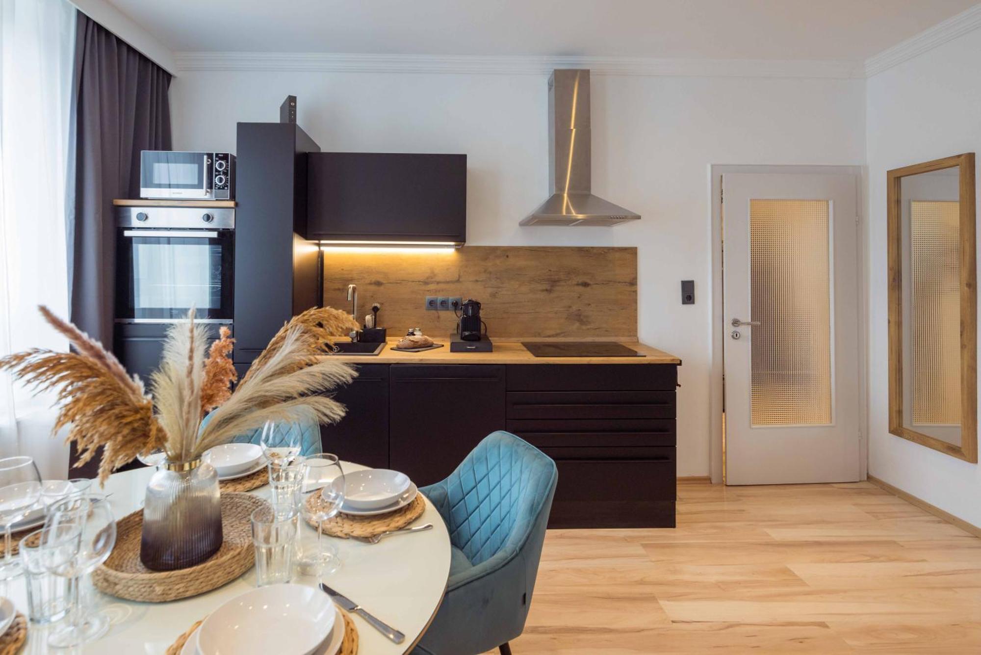 Schillerapartment Hof, Kueche, 24H Digital-Checkin, Parkplatz, Wlan250Mbit Hof  Zewnętrze zdjęcie