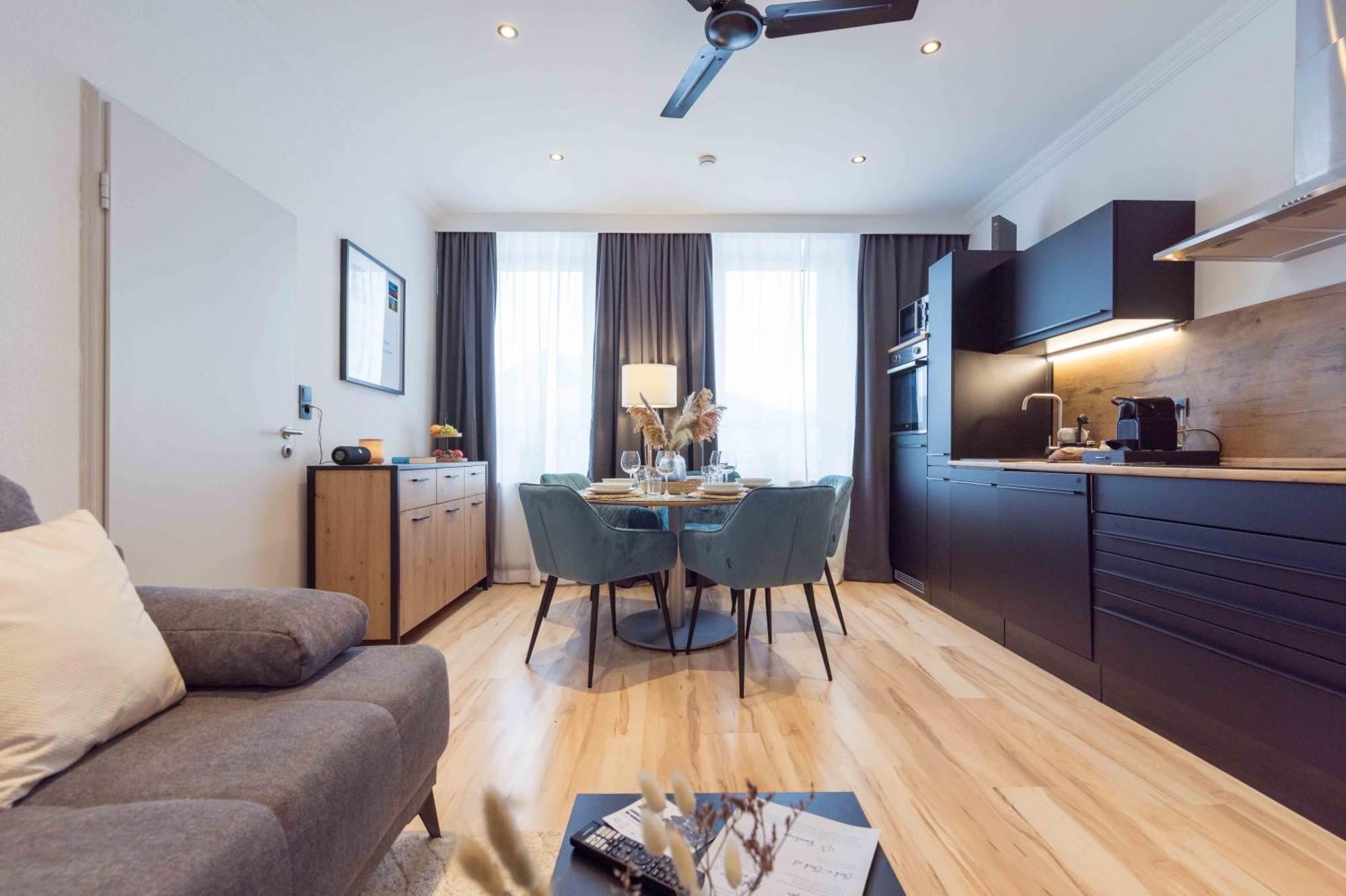 Schillerapartment Hof, Kueche, 24H Digital-Checkin, Parkplatz, Wlan250Mbit Hof  Zewnętrze zdjęcie