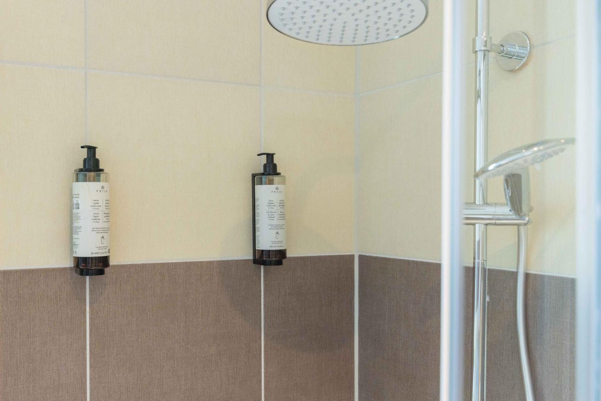 Schillerapartment Hof, Kueche, 24H Digital-Checkin, Parkplatz, Wlan250Mbit Hof  Zewnętrze zdjęcie