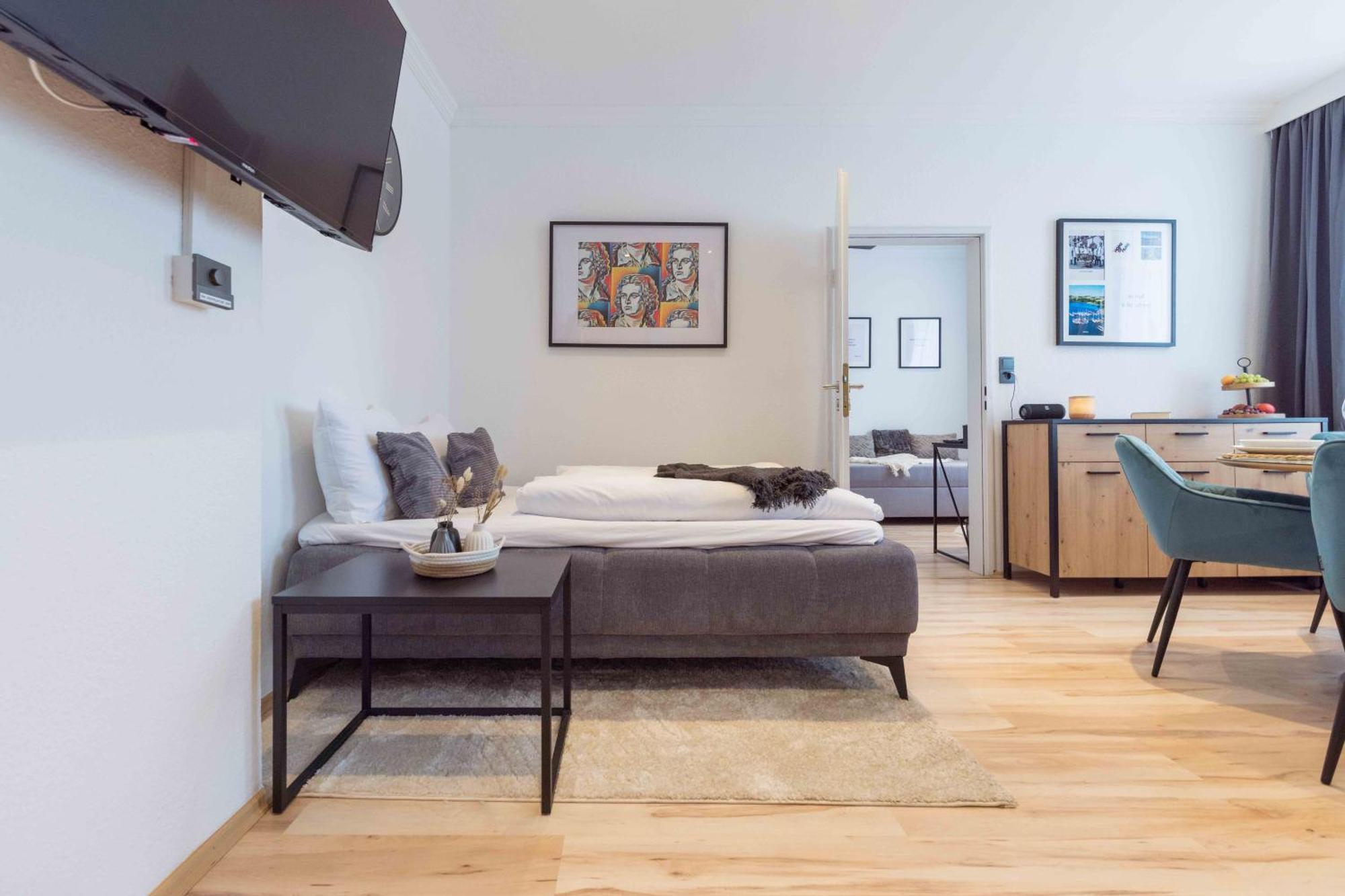 Schillerapartment Hof, Kueche, 24H Digital-Checkin, Parkplatz, Wlan250Mbit Hof  Zewnętrze zdjęcie