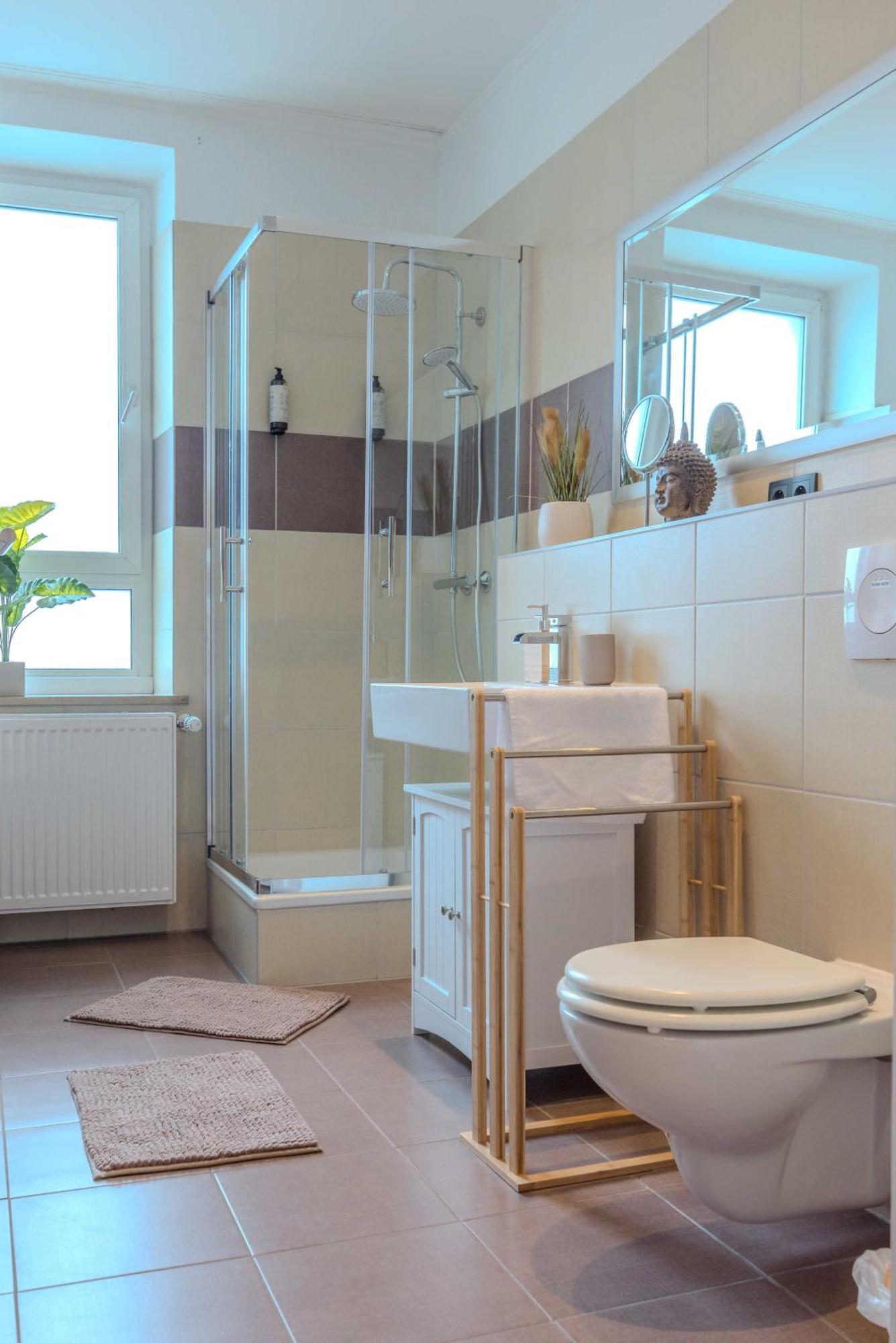 Schillerapartment Hof, Kueche, 24H Digital-Checkin, Parkplatz, Wlan250Mbit Hof  Zewnętrze zdjęcie
