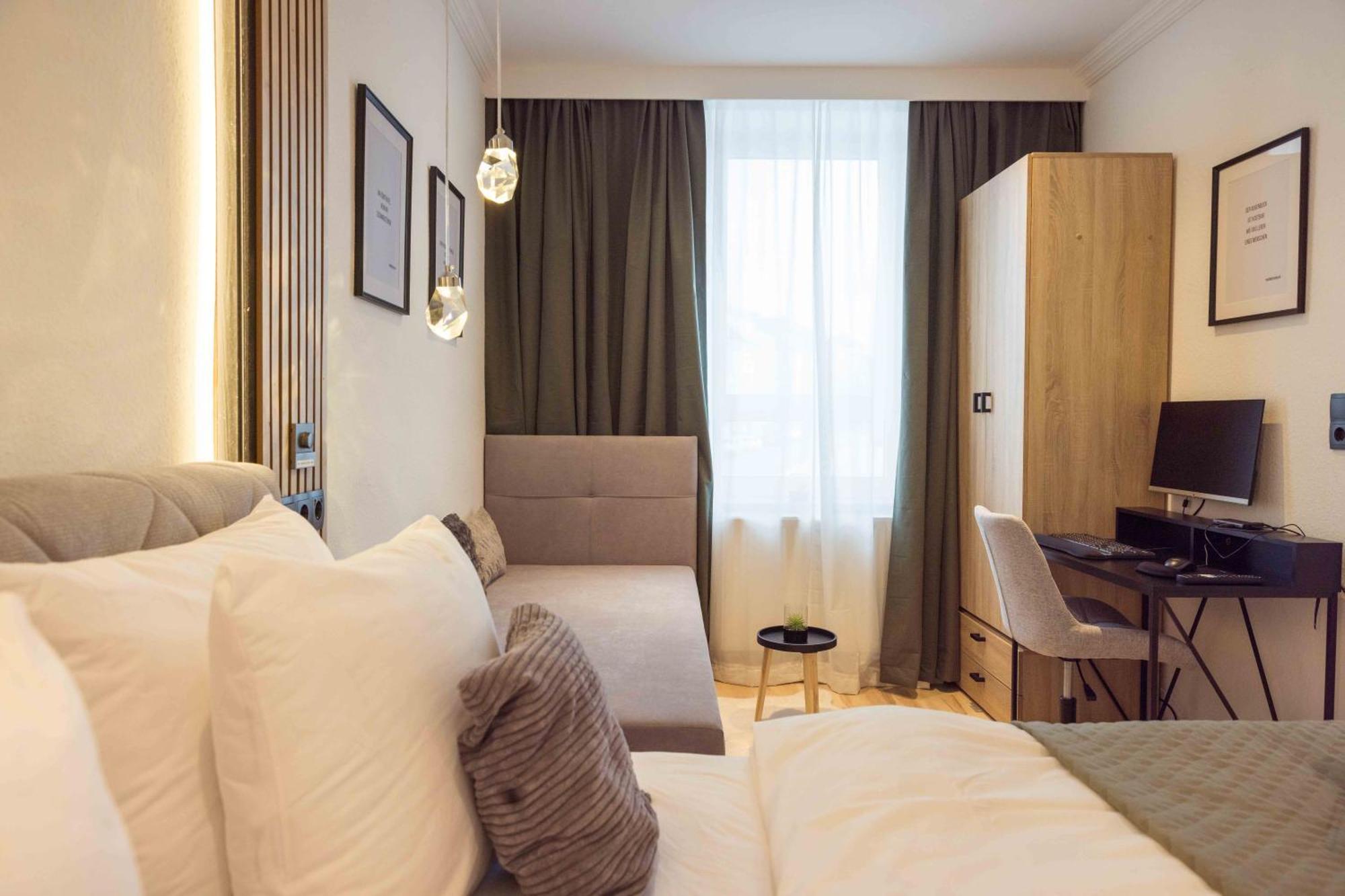 Schillerapartment Hof, Kueche, 24H Digital-Checkin, Parkplatz, Wlan250Mbit Hof  Zewnętrze zdjęcie