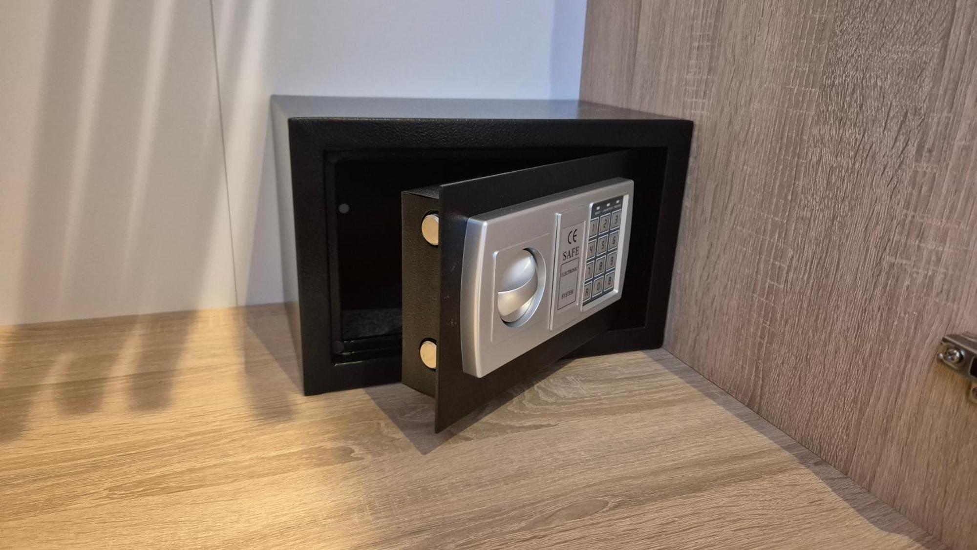 Schillerapartment Hof, Kueche, 24H Digital-Checkin, Parkplatz, Wlan250Mbit Hof  Pokój zdjęcie